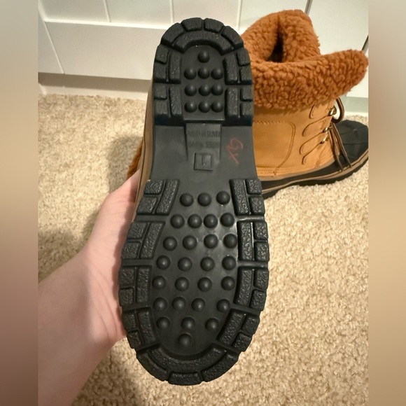 Land’s End Kids Expedition Waterproof Insulated Snow Boots - Picture 10 of 13